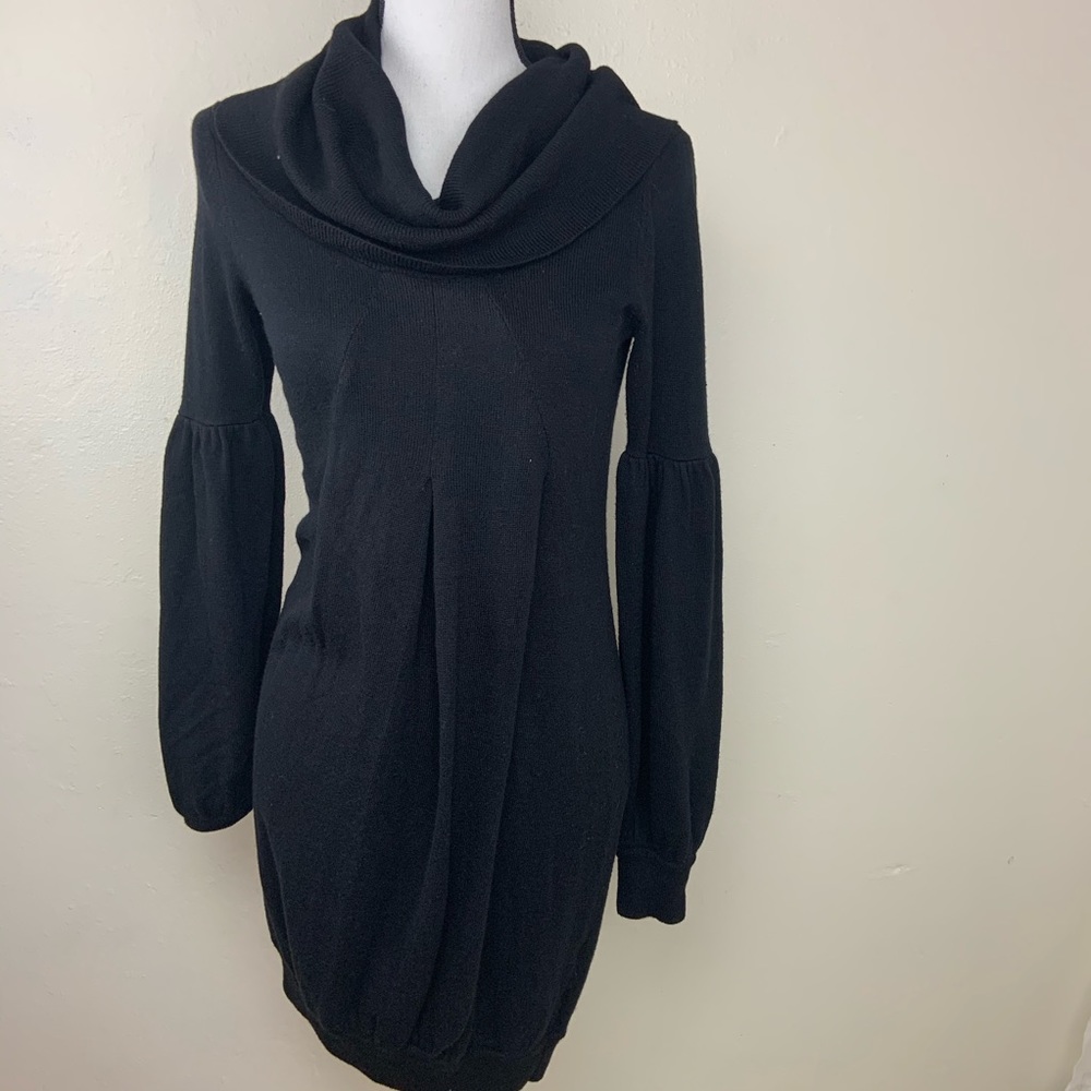 Express drees long balloon sleeves black color